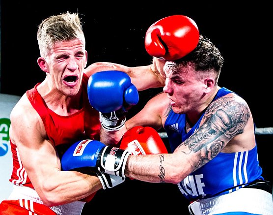 "Noch einmal angreifen" - BC Chemnitz – Nordhäuser SV (Foto: Christoph Keil) "Noch einmal angreifen" - BC Chemnitz – Nordhäuser SV (Foto: Christoph Keil)