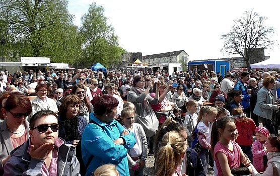 Autofr&uuml;hling 2016 (Foto: Peter Blei)