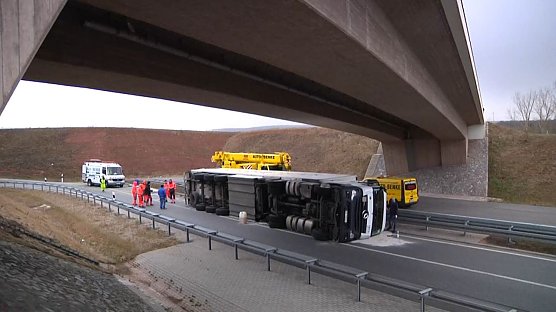 Unfall auf dem Autobahnzubringer bei Gro&szlig;wechsungen (Foto: Angelo Glashagel)