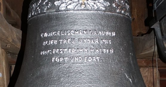 Die Glocke als Zeugnis (Foto: R. Englert)