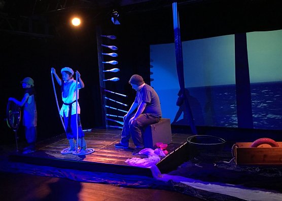 Das Flo&szlig; ist los (Foto: J. Piper)