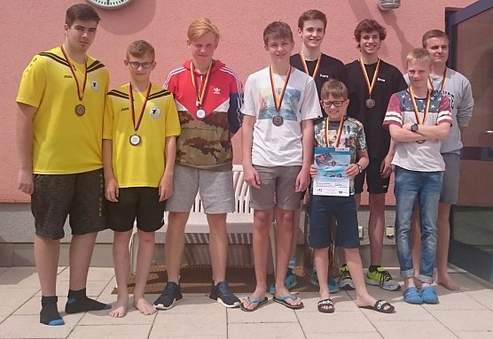 Humboldts Schwimmerinnen und Schwimmer k&auml;mpften beim Landesfinale in Erfurt (Foto: Werner H&uuml;tcher)