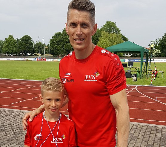 Marco Bachmann mit sohn Damian (Foto: privat)