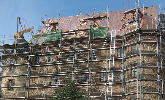 Neues Dach für alten Bau (Foto: privat) Neues Dach für alten Bau (Foto: privat)