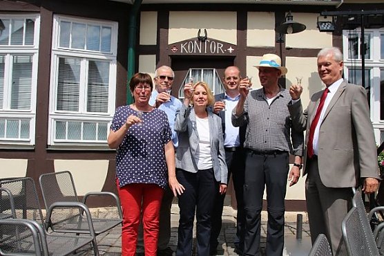 Ein Prosit zum Mittag (Foto: I. Bergmann, Stadt Nordhausen)