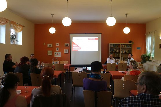 Wie weiter in der Unterstadt? Die Linke lud gestern zum B&uuml;rgerdialog (Foto: Angelo Glashagel)