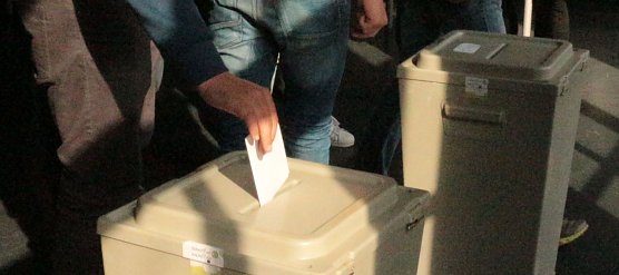 Klaan und Mohr - Wahlkampf an der Basis (Foto: Angelo Glashagel)