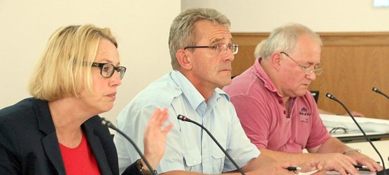 Einsatzstab (Foto: P. Grabe, Pressestelle)