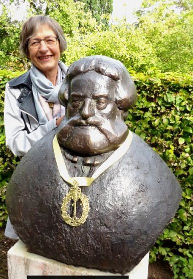 Seit September 2016 im Park des Kunsthauses Meyenburg zu Hause - die B&uuml;ste des Nordh&auml;user B&uuml;rgermeisters (Foto: Dr. Wolfgang R. Pientka)