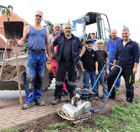 Ehrenamtliche Helfer in Appenrode (Foto: privat)