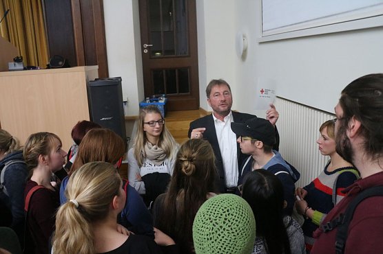 Spuren hinterlassen - mit fast 200 Studierenden war der Andrang so gro&szlig; wie noch nie (Foto: Angelo Glashagel)