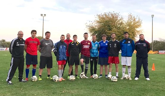 Die Ausbildung neuer Fu&szlig;balltrainer hatte sich in den letzten Wochen der Nordth&uuml;ringer Kreisfachausschuss Fu&szlig;ball vorgenommen und einen Grundlehrgang mit anschlie&szlig;ender Teamleiterausbildung angeboten (Foto: Kreissportbund Nordhausen)