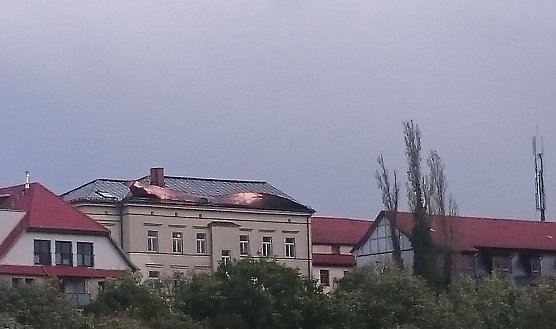 Erste Sturmsch&auml;den in der Nordh&auml;user Altstadt (Foto: Angelo Glashagel)