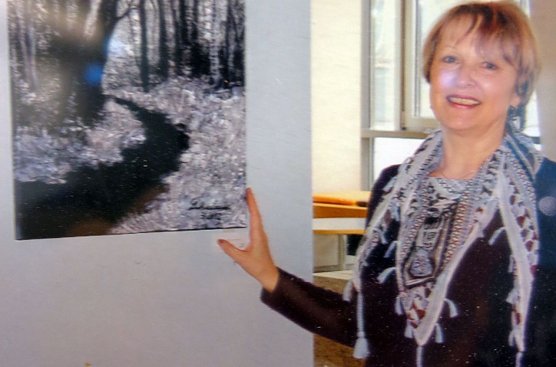 Die K&uuml;nstlerin  (Foto: Hans-Georg Backhaus)