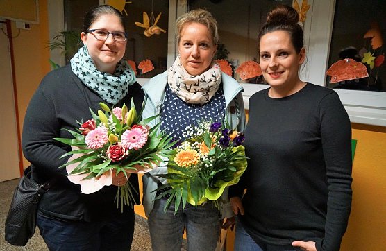Katrin Reichardt, Nadin Kutschenreuther und Christin Delert (v.l.) sind der Vorstand des F&ouml;rdervereins Kinderlachen.  (Foto: Susanne Schedwill)
