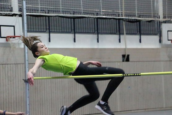 Kreismeisterschaft im Hochsprung (Foto: Uwe Tittel)