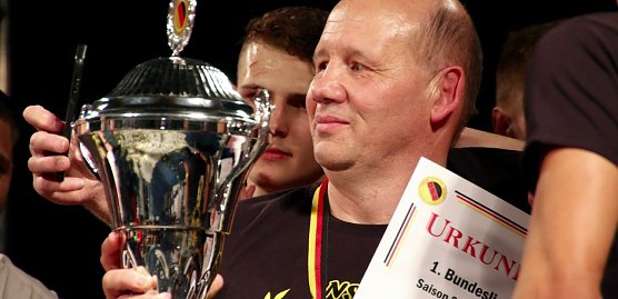 Cheftrainer Andreas Dietrich-Scherfling will die Nordh&auml;user wieder zur Meisterschaft f&uuml;hren (Foto: S. Blei)