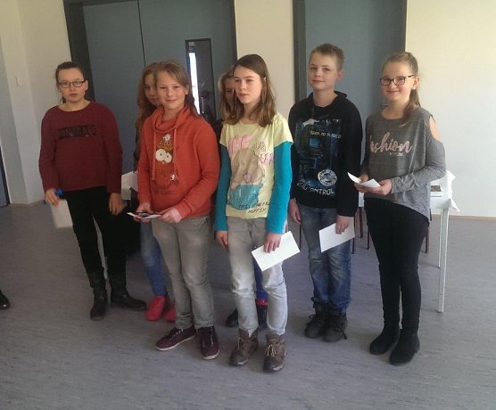 Vorlesewettbewerb an der Oberschule Ellrich (Foto: Oberschule Ellrich - Staatliche Regelschule) Vorlesewettbewerb an der Oberschule Ellrich (Foto: Oberschule Ellrich - Staatliche Regelschule)