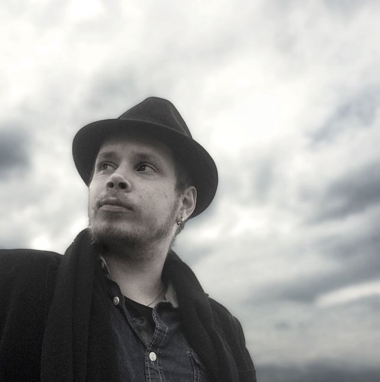 vom Hinfallen und Aufstehen singt der Norweger Bent Ivar Depui Tversland (Foto: Regina Mudrich) vom Hinfallen und Aufstehen singt der Norweger Bent Ivar Depui Tversland (Foto: Regina Mudrich)