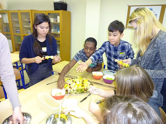 Fit f&uuml;r mein Leben - Projekt an der Regelschule "Am F&ouml;rstemannweg" befasste sich mit gesunder Ern&auml;hrung (Foto: Staatliche Regelschule "Am F&ouml;rstemannweg")