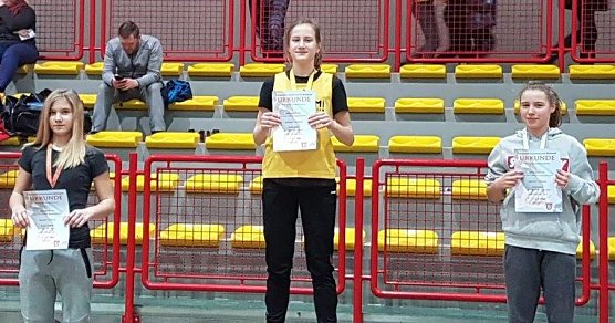 Landesmeisterin (Mitte) (Foto: privat)