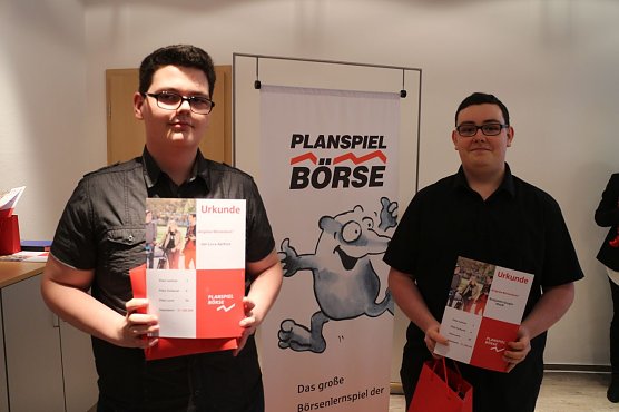 "Angelas B&ouml;rsenbois" gingen in Nordhausen als Sieger aus dem 35. Planspiel B&ouml;rse hervor (Foto: Angelo Glashagel)