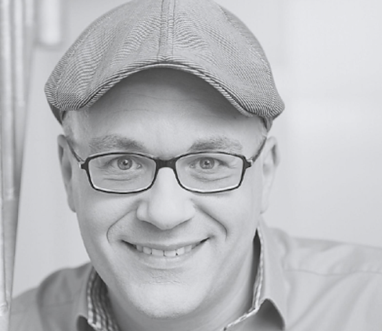 Kai Twilfer demn&auml;chst in der Stadtbibliothek (Foto: Boris Breuer)