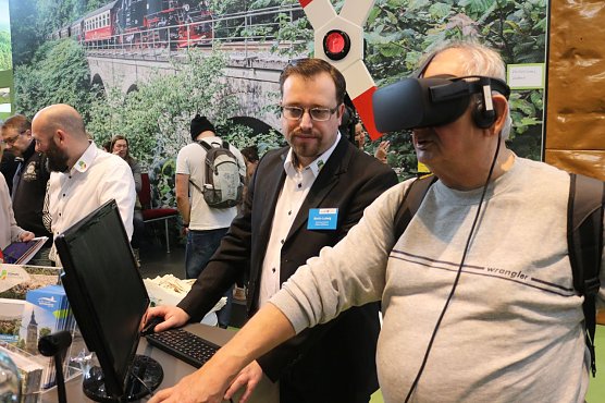 Messerenner VR-Brille (Foto: Angelo Glashagel)