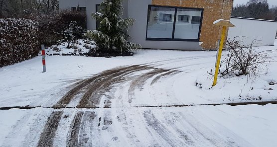 Hier wurden die Poller zum &Uuml;bergang auf den Wiesenweg entfernt. (Foto: Stadt Nordhausen)