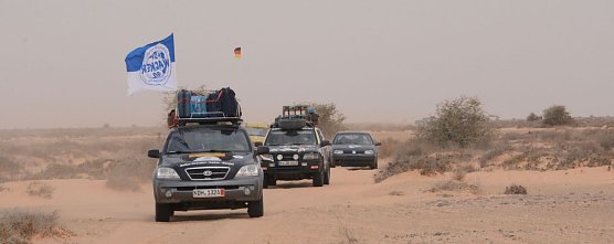 Die "Nordhäuser Wüstenfüchse" unterwegs in der Westsahara (Foto: Angelo Glashagel) Die "Nordhäuser Wüstenfüchse" unterwegs in der Westsahara (Foto: Angelo Glashagel)
