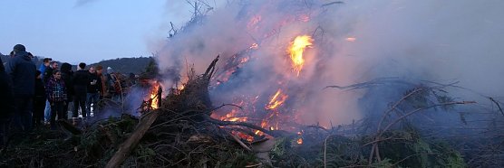 Osterfeuer in Neustadt (Foto: Sandra Witzel)