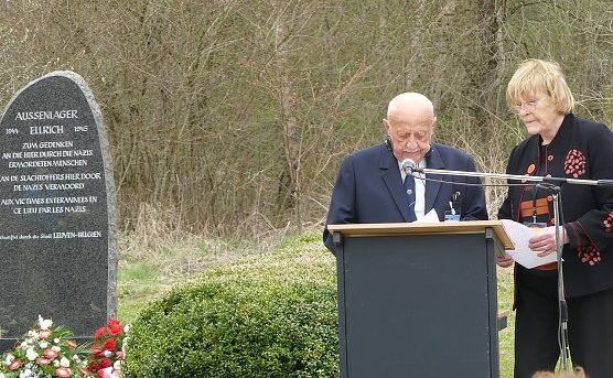 Der Buchenwald und Mittelbau-Dora &Uuml;berlebende Roland Boisson w&auml;hrend der Gedenkveranstaltung am ehemaligen Au&szlig;enlager Ellrich-Juliush&uuml;tte im Rahmen des 72. Jahrestags der Befreiung des Konzentrationslagers Mittelbau-Dora  (Foto: Gedenkst&auml;tte Mittelbau-Dora)