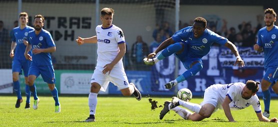 Mickels rackert, aber ohne Erfolg (Foto: Bernd Peter)