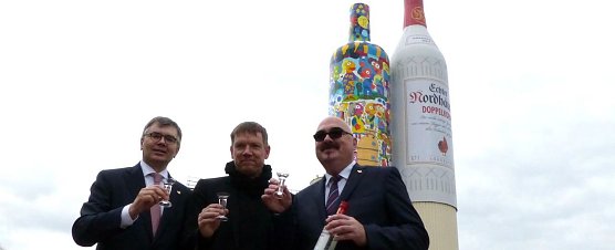 Bei der Einweihung des gestalteten Siloturms (Foto: nnz-Archiv)