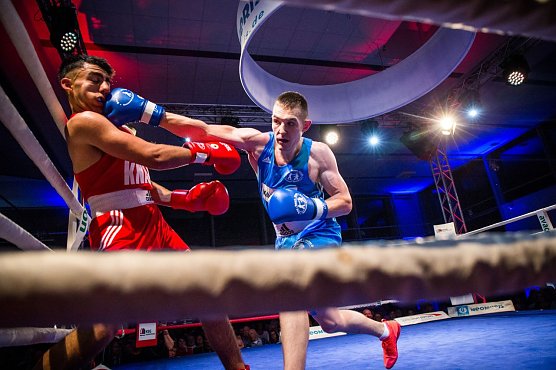 Der Nordh&auml;user SV (in rot) hatte gegen stark aufgestellte Seelzer kaum eine Chance (Foto: Christoph Keil)