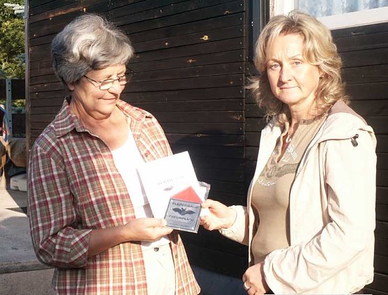 &Uuml;bergabe (Foto: lra)