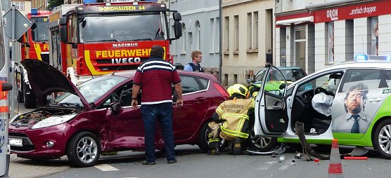 Crash auf der Kreuzung (Foto: nnz)