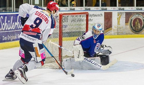 Fabian H&ouml;nkhaus verpflichtet (Foto: Tobias Neubert Photography)