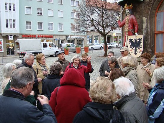 Das Glas erhoben (Foto: J. Seifert)