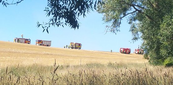Feuerwehren im Einsatz (Foto: St. Iffland)