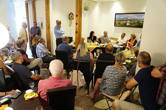 Siegesmund machte mit ihrer Sommertour Station im Caf&eacute; Nicolai in Ellrich. (Foto: Susanne Schedwill)