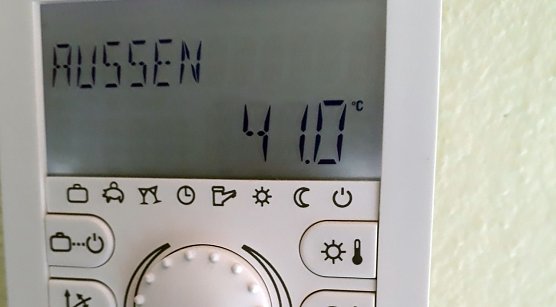 41 Grad im Schatten in Sopheienhof (Foto: W. J&ouml;rgens)