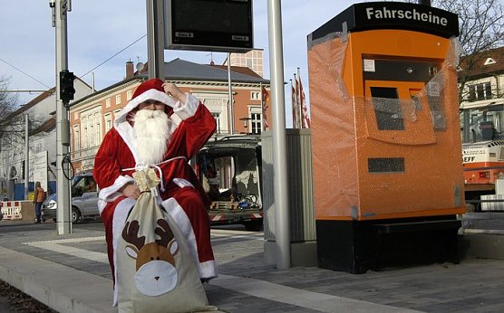 Der Wei&szlig;b&auml;rtige wartet (Foto: nnz)