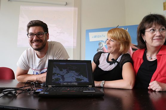 v.l.: Christian Schelauske, Jessica Piper und Petra Weigt (Foto: Angelo Glashagel)