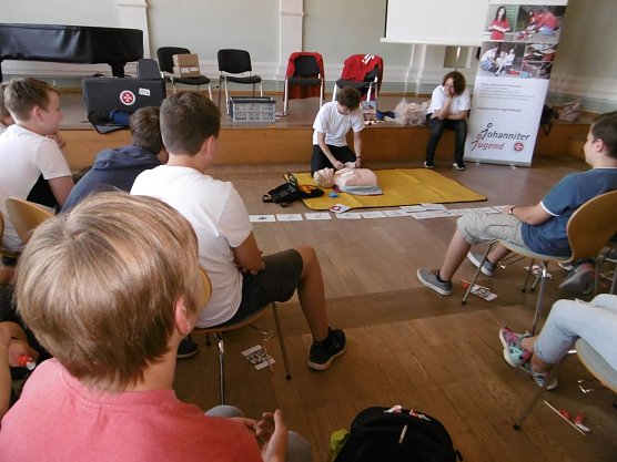 Woche der Wiederbelebung am Humboldt-Gymnasium (Foto: JUH/Aileen Mankiewicz)