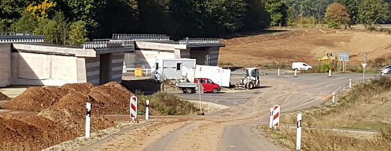 Erd- und Stra&szlig;enbau hat begonnen (Foto: privat)
