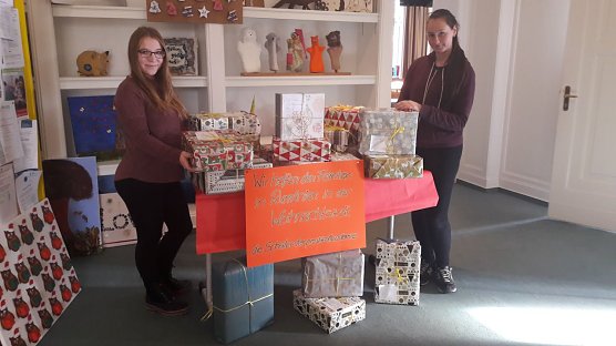 P&auml;ckchen f&uuml;r Rum&auml;nien gepackt (Foto: privat)