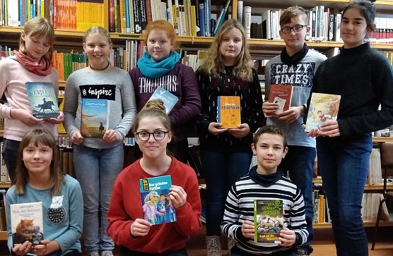 Alle Teilnehmerinnen und Teilnehmer des Schulwettbewerbs (Foto: H. Roeder)