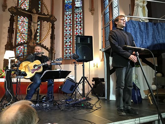 Lebendiger Adventskalender in Harztor (Foto: Judith Hesse)