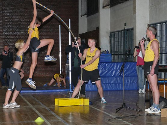 Halle übergeben (Foto: nnz) Halle übergeben (Foto: nnz)